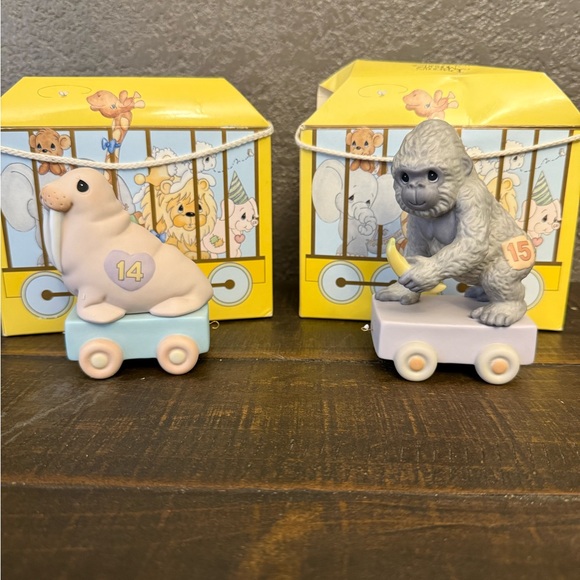 Precious Moments Birthday Train Years 1-16 - Picture 10 of 13